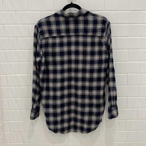 Madewell Oversized Fannel Button Down Boyshirt in Andover Plaid - Picture 5 of 5